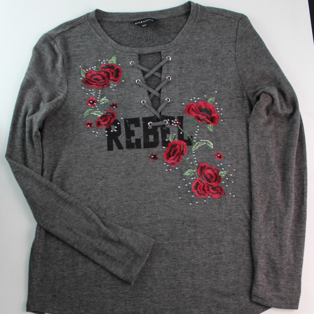 ROCK AND REPUBLIC "REBEL" L/S tee with roses